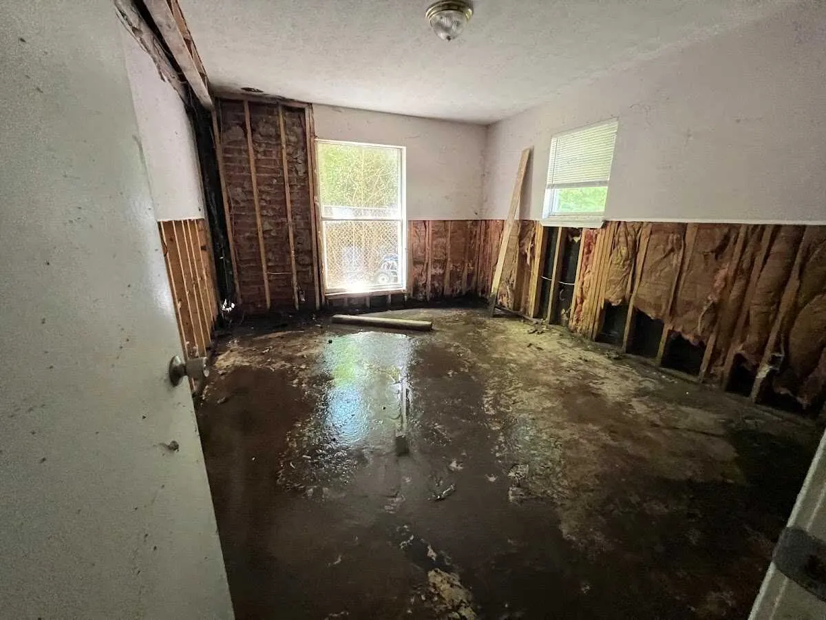 Water Damage Restoration services in Metropolis, IL